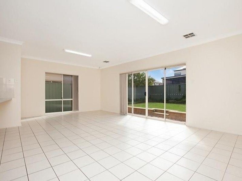 15 Grasswren Way, Mawson Lakes SA 5095