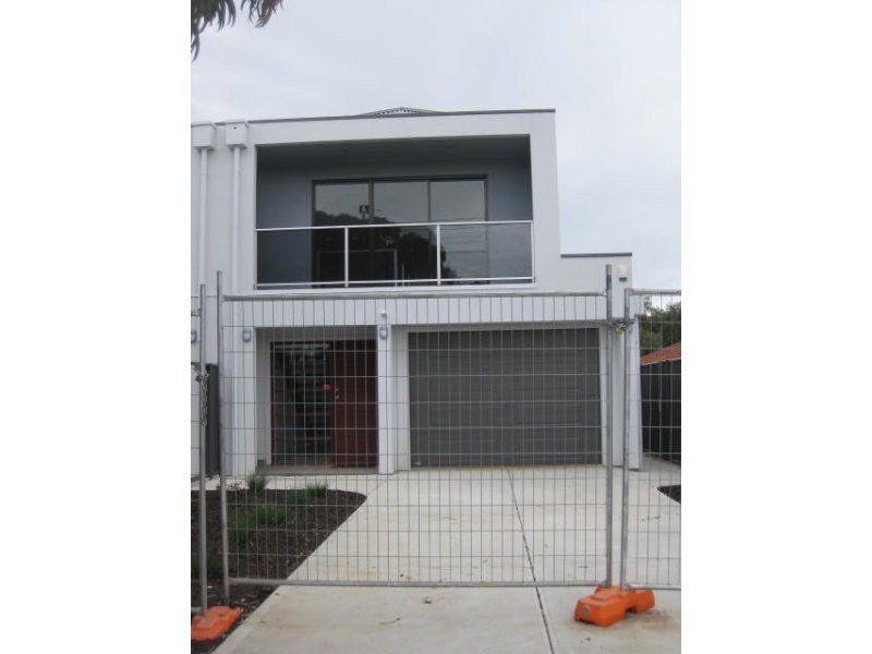 13 Gordon Avenue, Clearview SA 5085