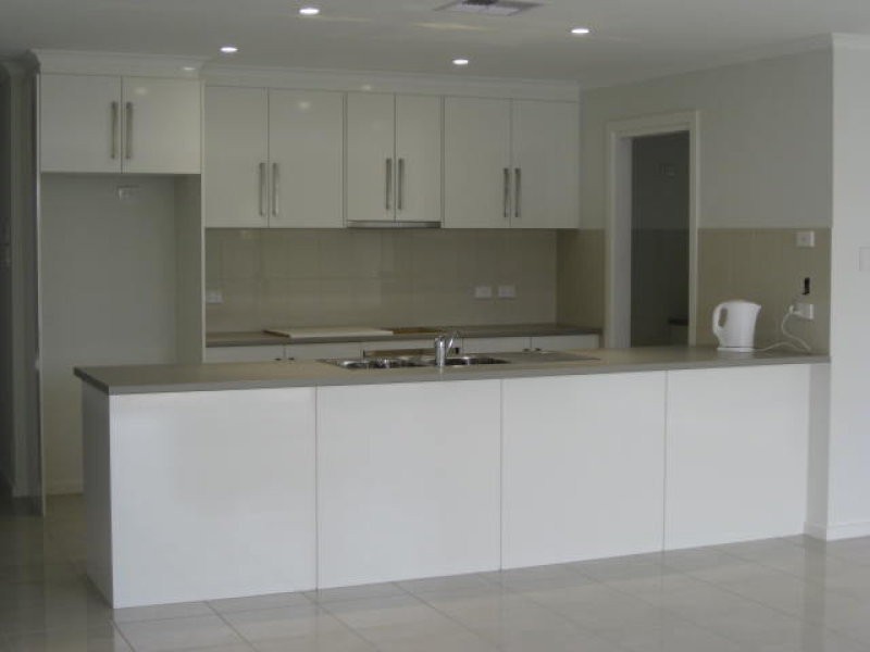 13 Gordon Avenue, Clearview SA 5085