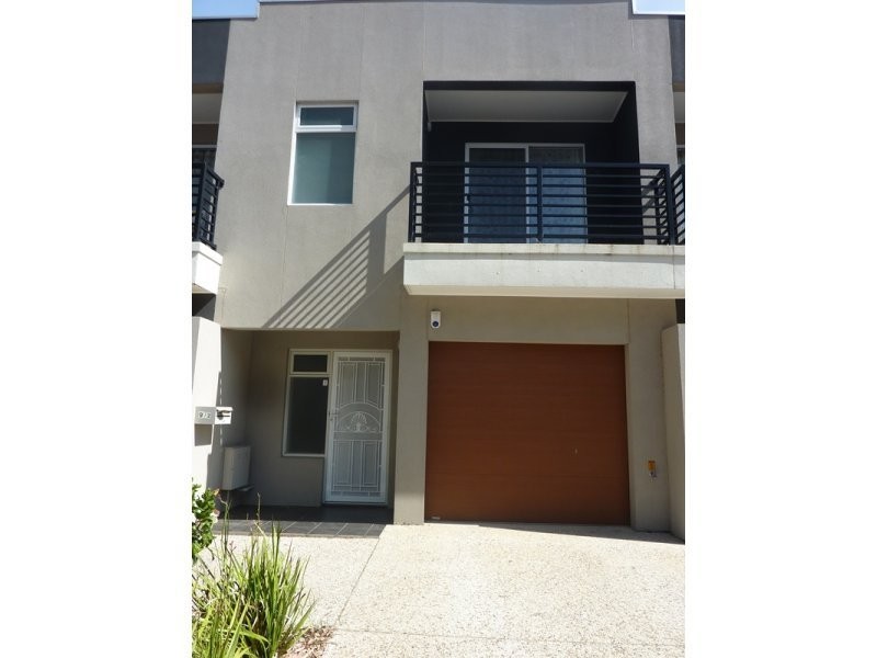 9/2 Euston Walk, Mawson Lakes SA 5095