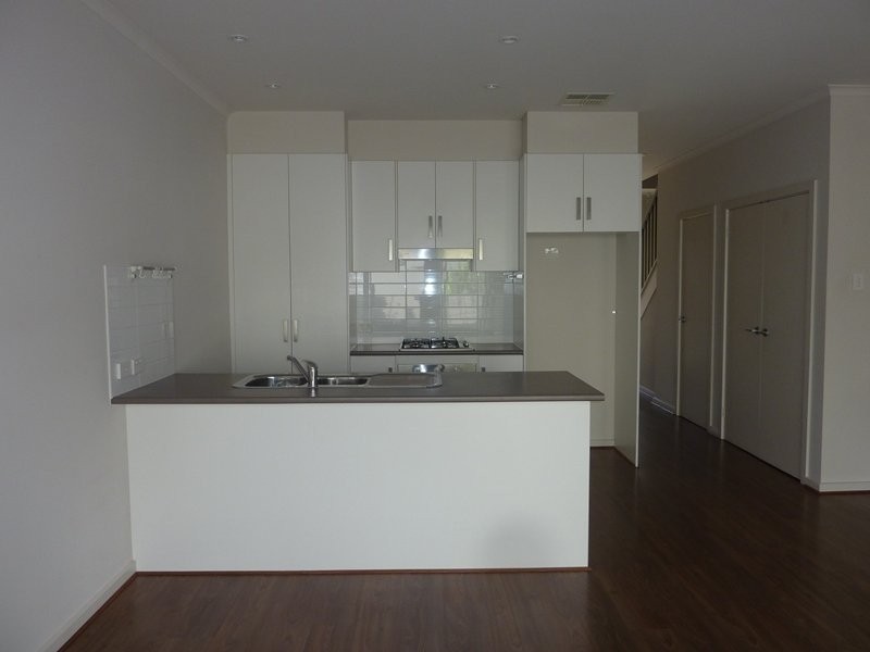 9/2 Euston Walk, Mawson Lakes SA 5095