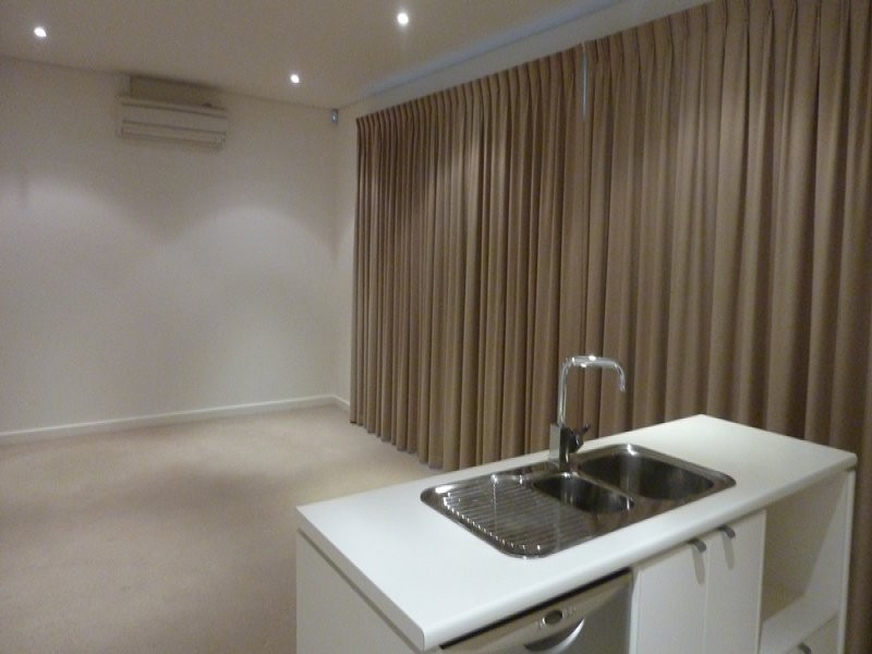 4/30 Metro Parade, Mawson Lakes SA 5095