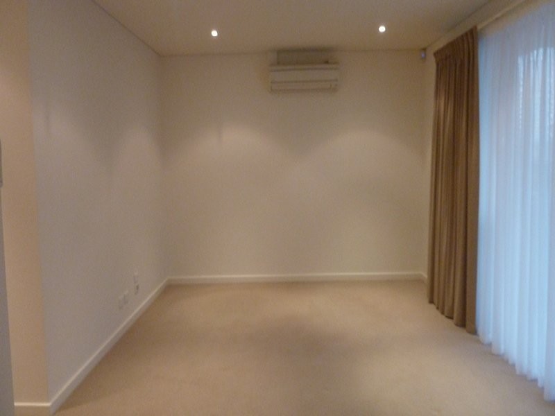 4/30 Metro Parade, Mawson Lakes SA 5095