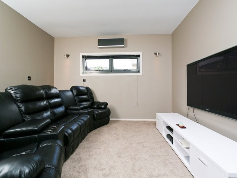 63 MacMillian, Mawson Lakes SA 5095