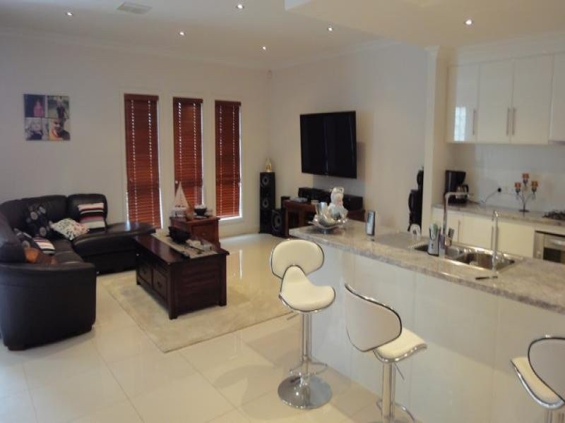 38 Victoria Parade, Mawson Lakes SA 5095