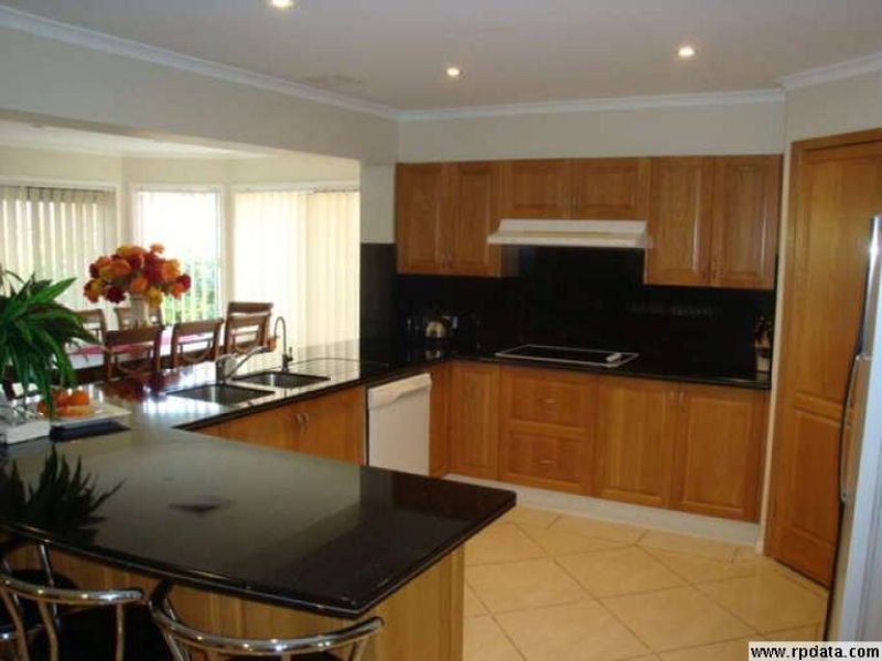 14 Woodside Avenue, West Hoxton NSW 2171