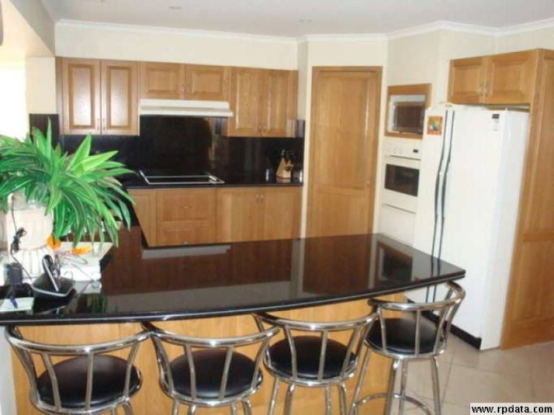 14 Woodside Avenue, West Hoxton NSW 2171