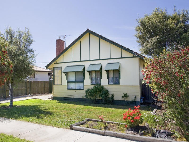 39 Swallow Crescent, Norlane VIC 3214