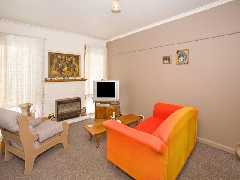 39 Swallow Crescent, Norlane VIC 3214