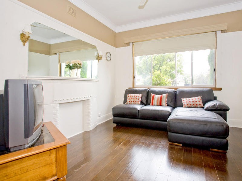 32 Sydenham Avenue, Manifold Heights VIC 3218