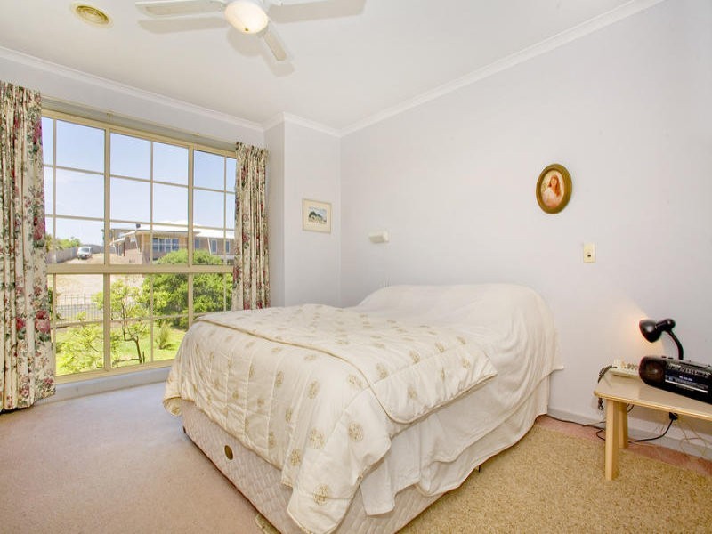 4 Washington Gardens, Leopold VIC 3224