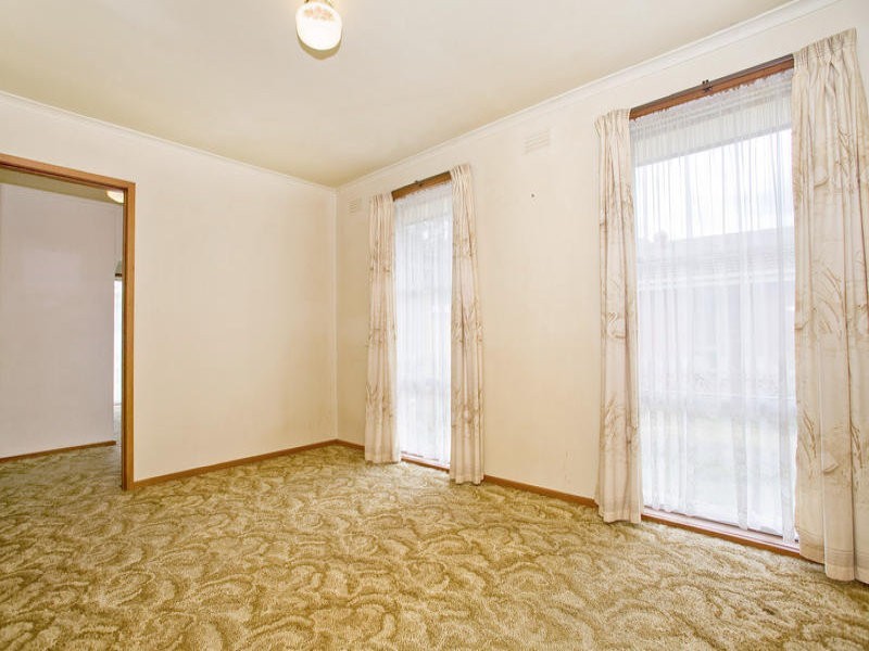 8 Vigar Court, Corio VIC 3214