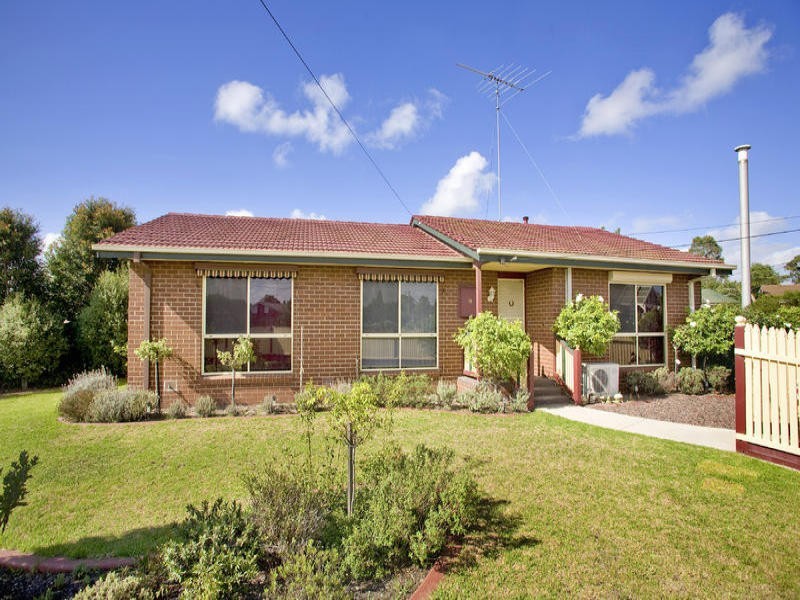 39 Kosciusko Avenue, Corio VIC 3214