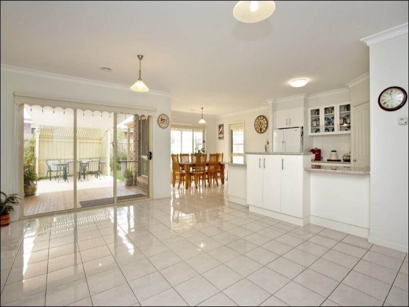 6 McSal Street, Lovely Banks VIC 3221