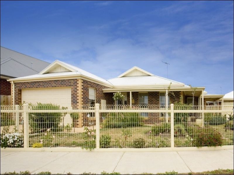 6 McSal Street, Lovely Banks VIC 3221