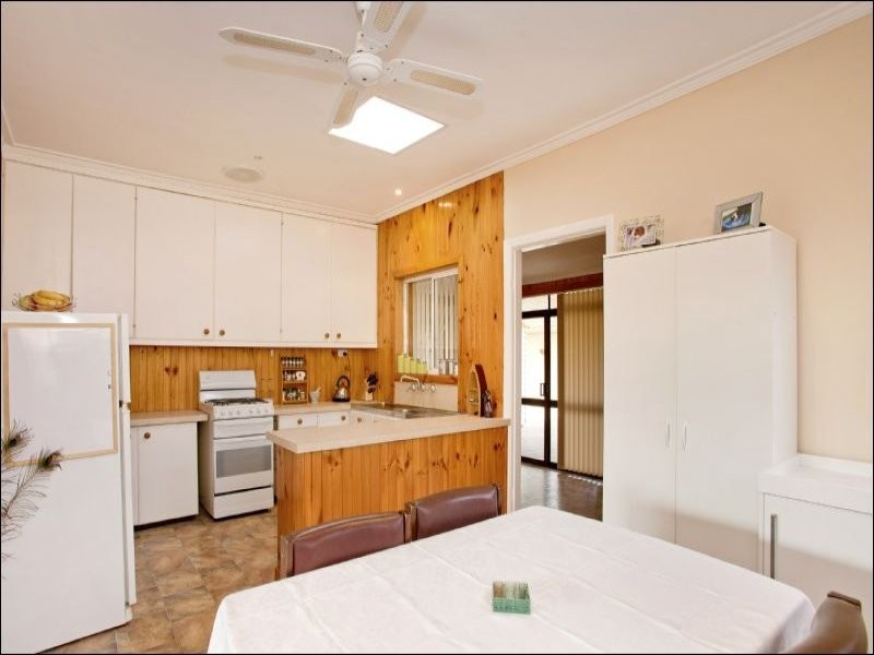 2 Hague Street, Corio VIC 3214