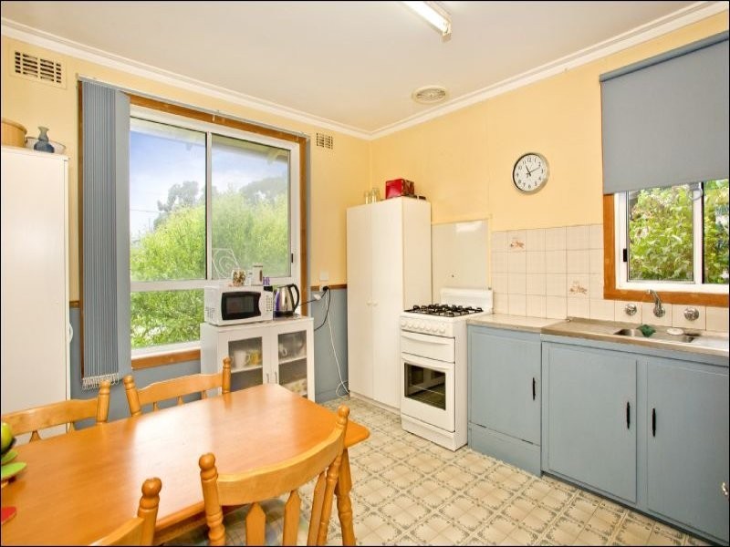 6 Rose Avenue, Norlane VIC 3214