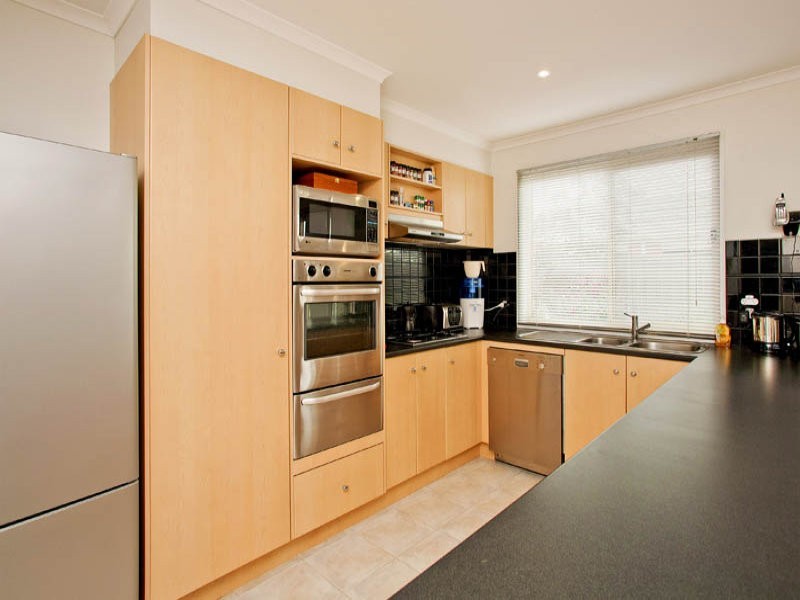 56 Streeton Close, Corio VIC 3214