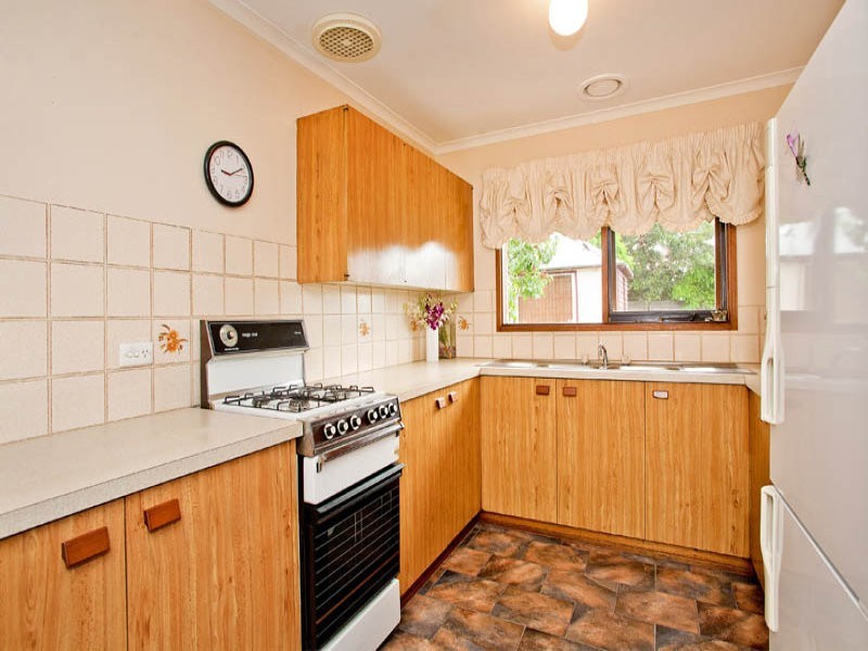 10 Cloverdale Drive, Corio VIC 3214