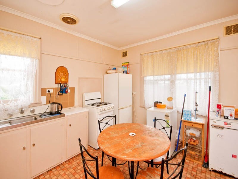 8 Jay Street, Norlane VIC 3214