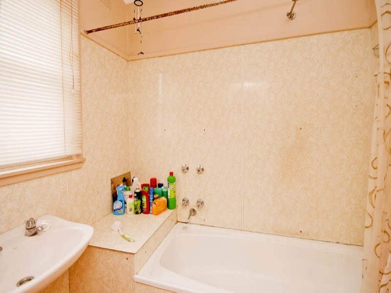 8 Jay Street, Norlane VIC 3214