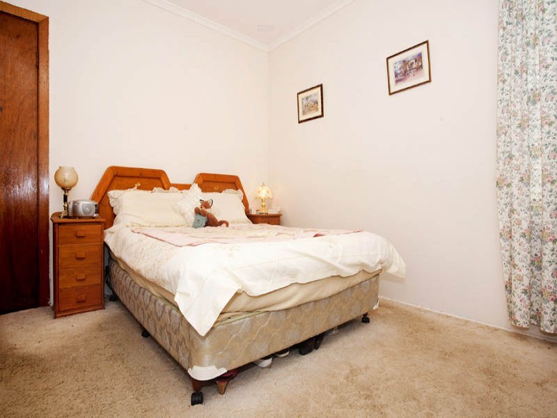 8 Canadian Parade, Corio VIC 3214