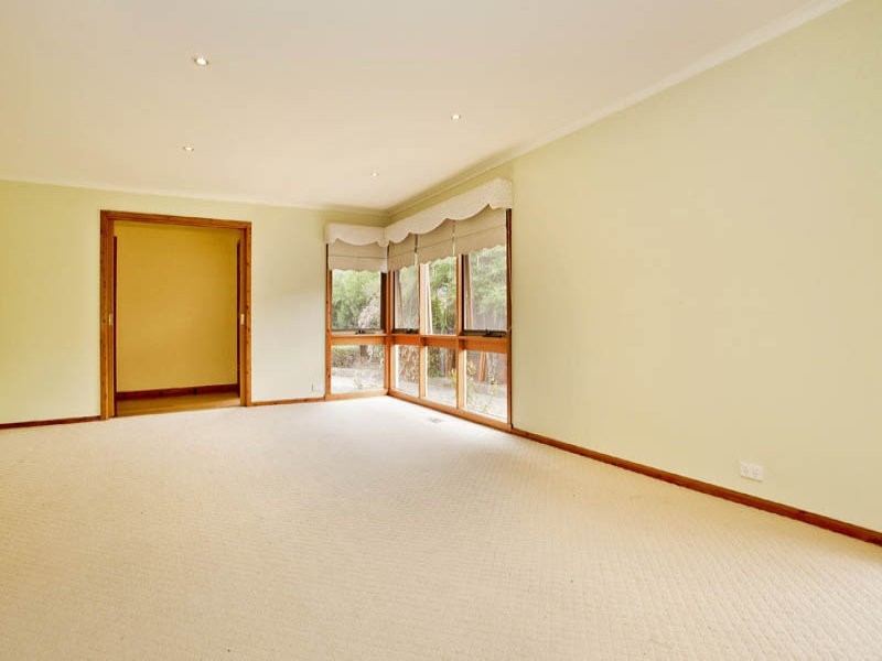 6 Ozone Crescent, Bell Park VIC 3215