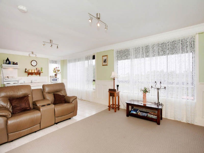 4 Claremont Drive, Leopold VIC 3224