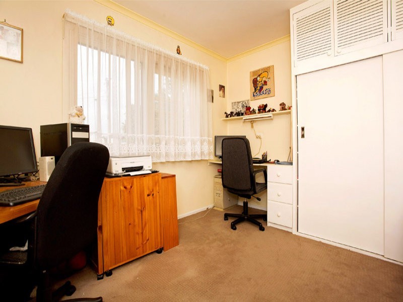 2 Clive Court, Corio VIC 3214