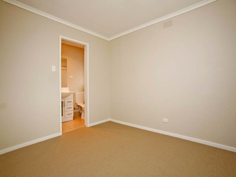9 Pembroke Street, Corio VIC 3214
