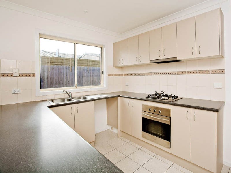 6 Juniper Court, Corio VIC 3214