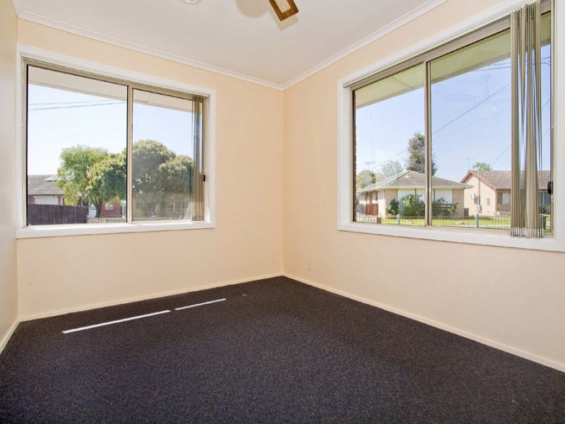 2 Wyoming Avenue, Corio VIC 3214