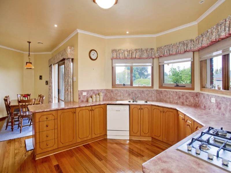 20 Lachlan Court, Lovely Banks VIC 3221