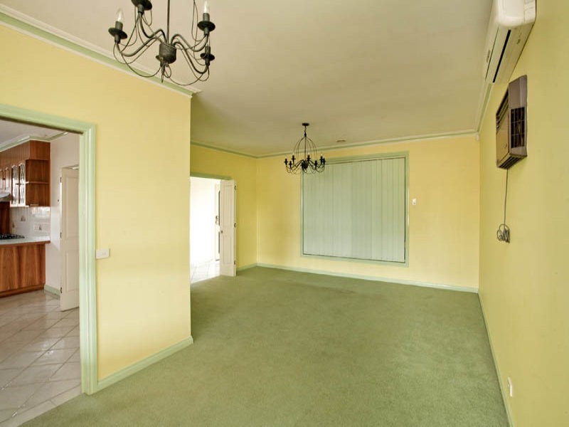 12 Hayes Court, Lovely Banks VIC 3221