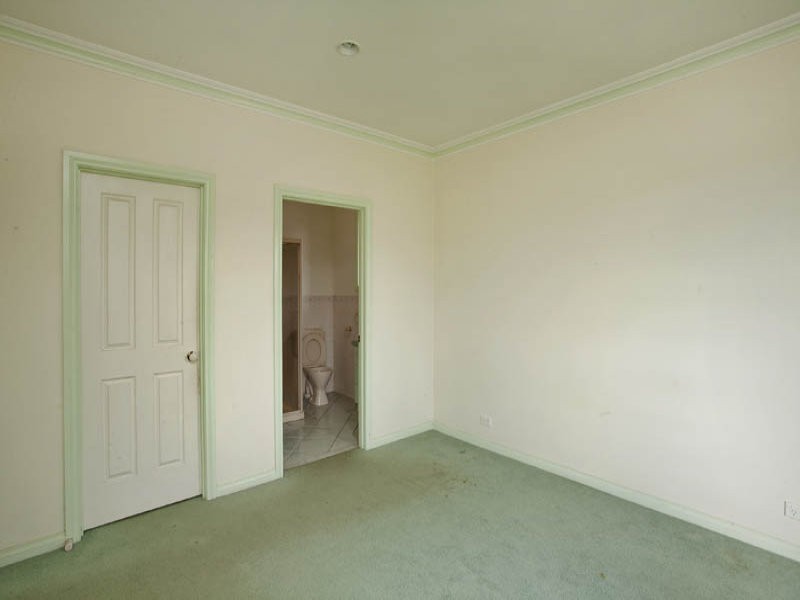 12 Hayes Court, Lovely Banks VIC 3221