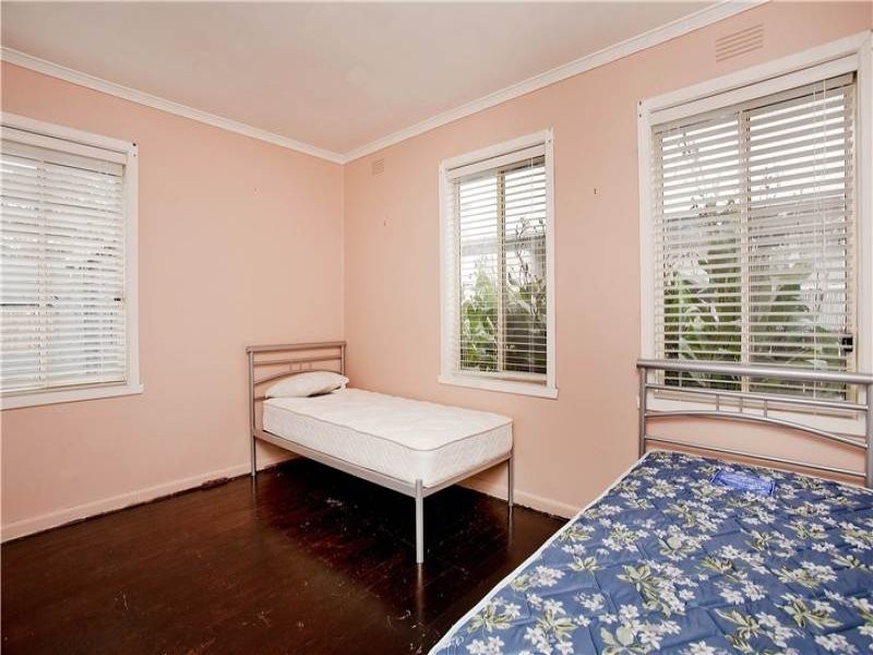 10 Jay Street, Norlane VIC 3214