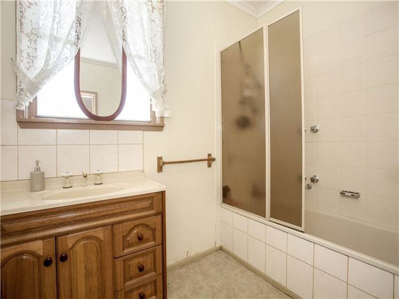 35 Vermont Avenue, Corio VIC 3214