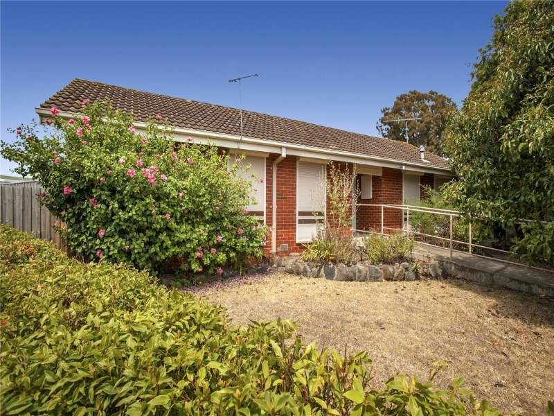 6 Durham Court, Corio VIC 3214