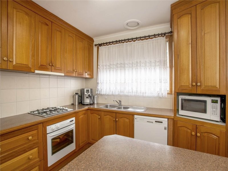 16 Montana Court, Corio VIC 3214