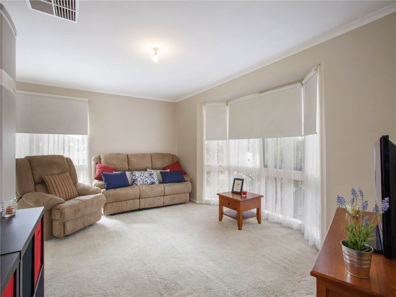 1 Creswick Court, Corio VIC 3214