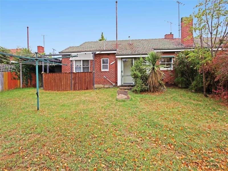 10 Pattison Avenue, North Geelong VIC 3215