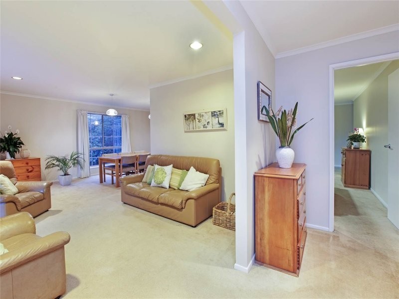 17 Brolga Crescent, Wandana Heights VIC 3216
