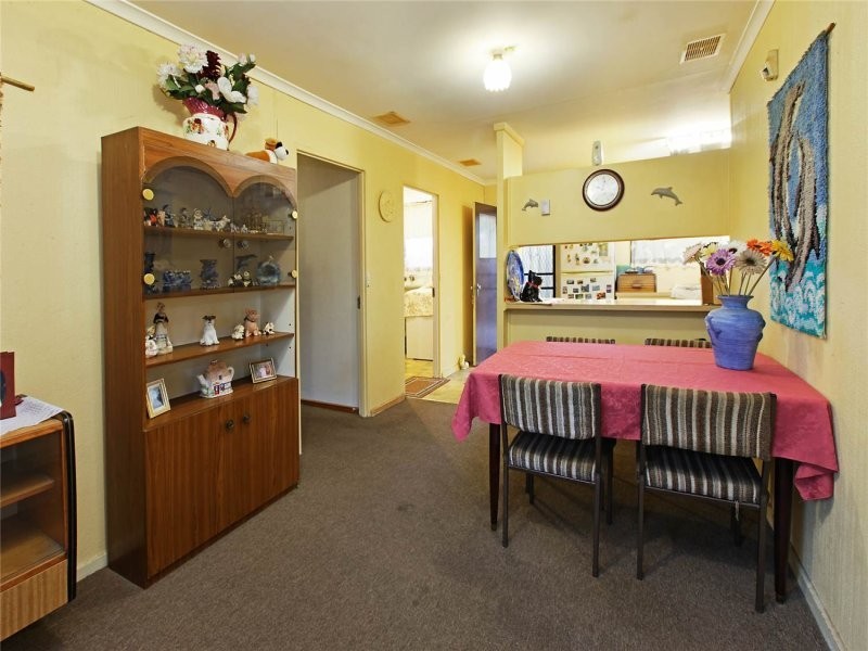 98 Fairbairn Drive, Corio VIC 3214