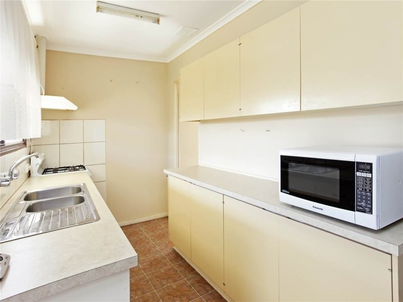 100 Fairbairn Drive, Corio VIC 3214