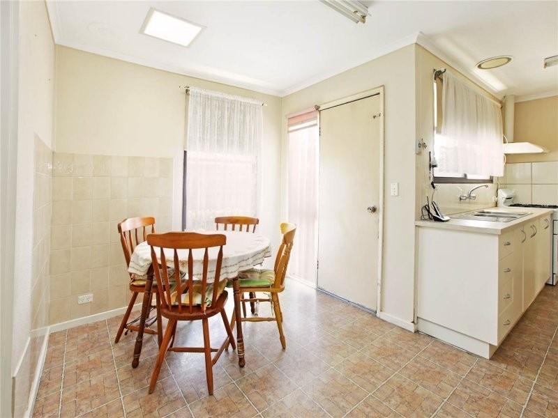 100 Fairbairn Drive, Corio VIC 3214