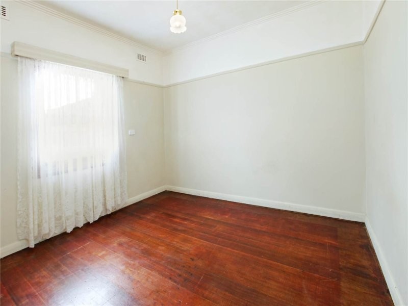 13 Pattison Avenue, North Geelong VIC 3215