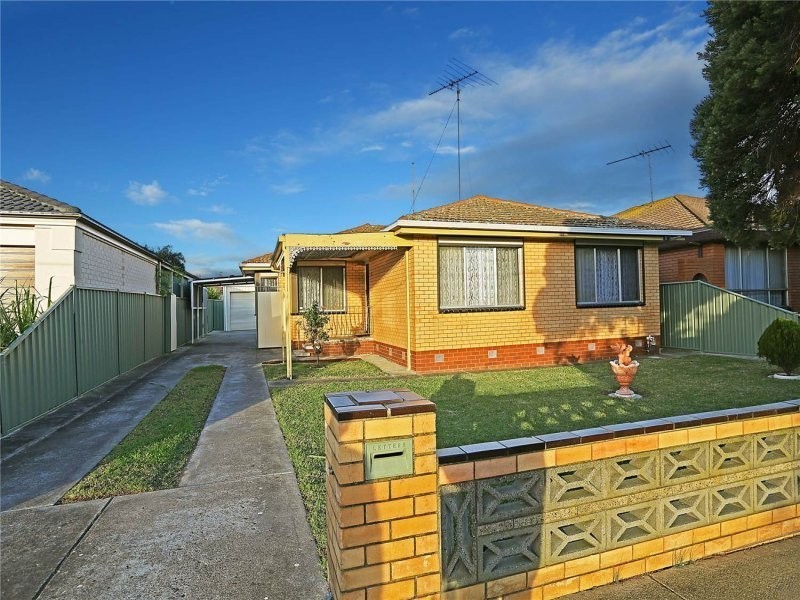 16 Peacock Avenue, Norlane VIC 3214