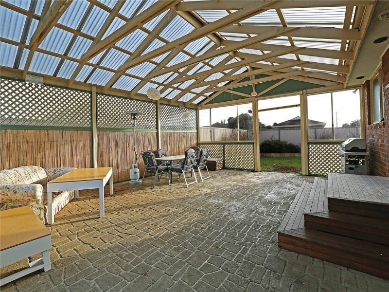 9 Moreland Avenue, Corio VIC 3214