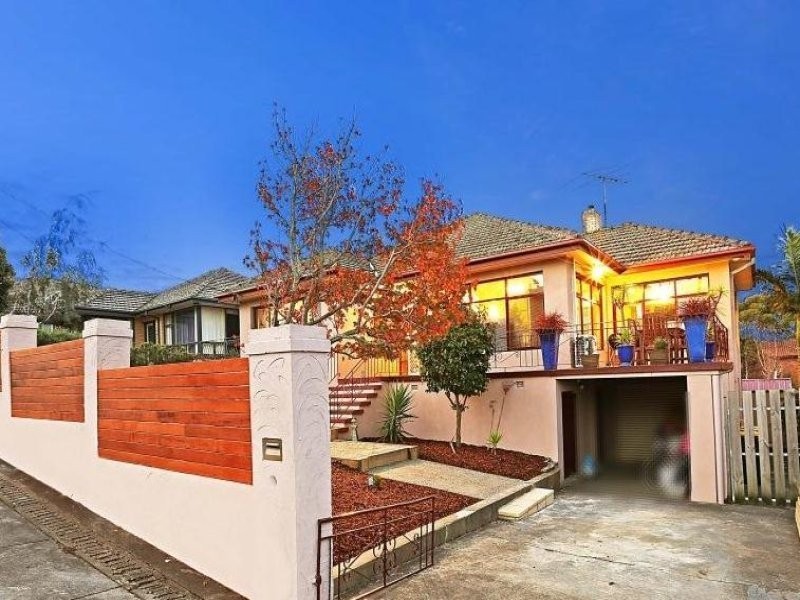 11 Edgecombe Street, Hamlyn Heights VIC 3215