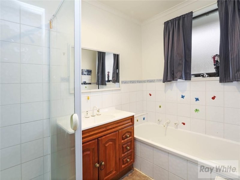 8 Bottlebrush Court, Corio VIC 3214